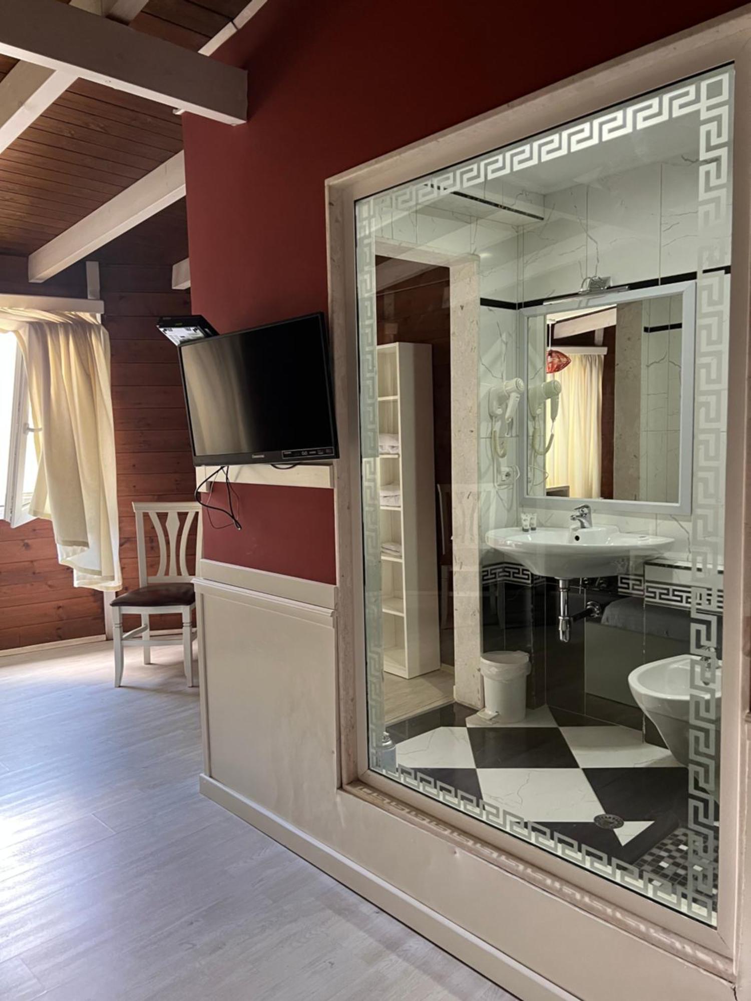 Hotel Kastria Tiran Dış mekan fotoğraf