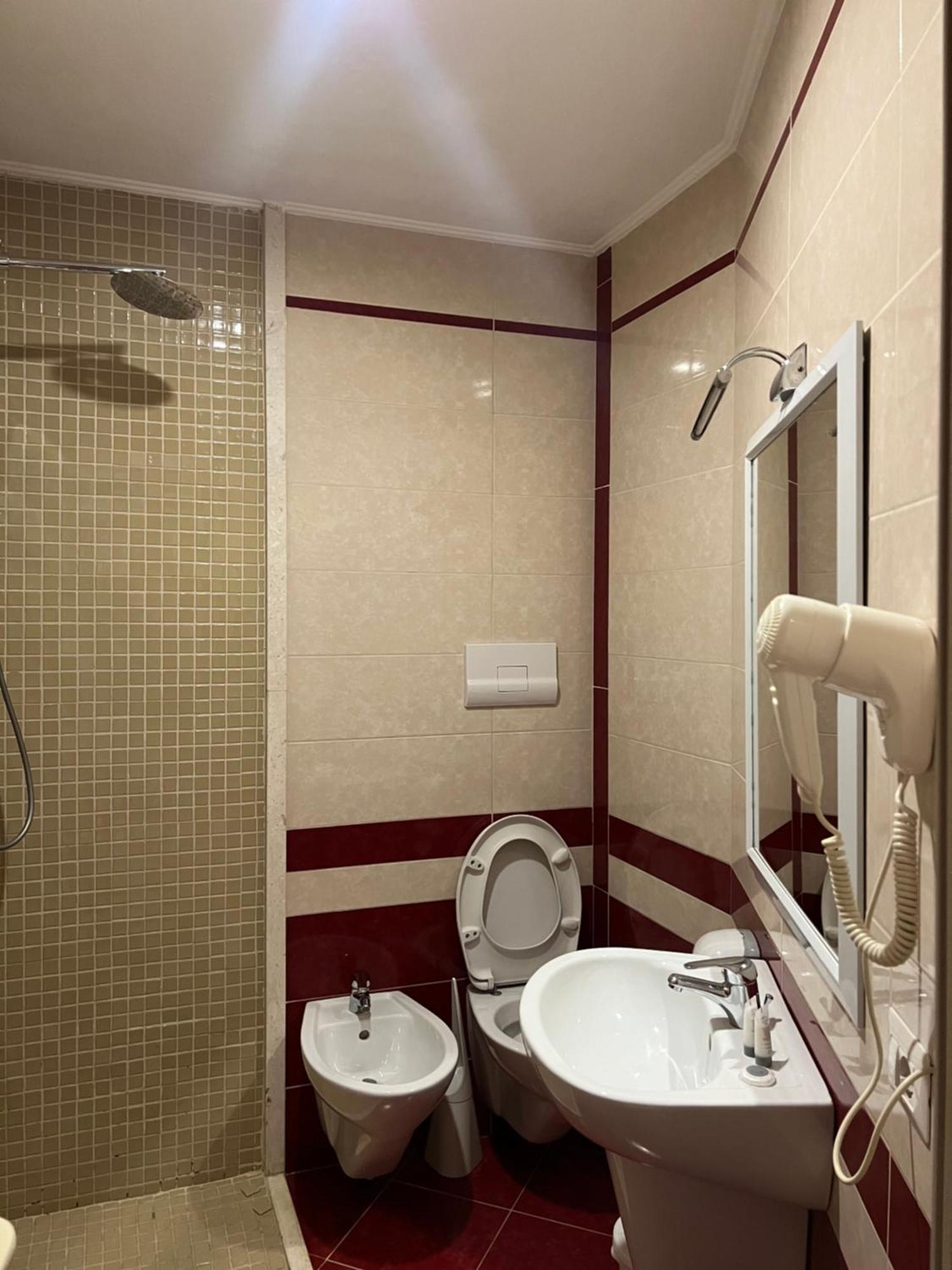 Hotel Kastria Tiran Dış mekan fotoğraf