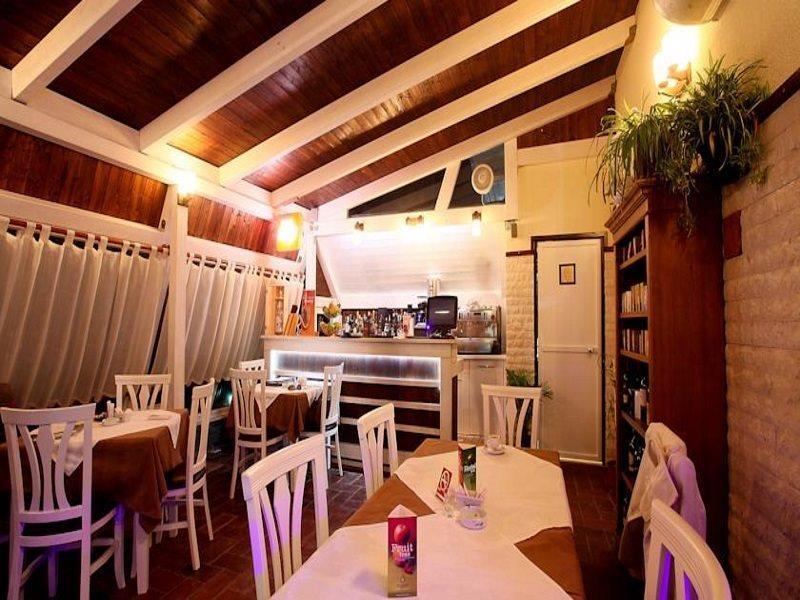 Hotel Kastria Tiran Dış mekan fotoğraf